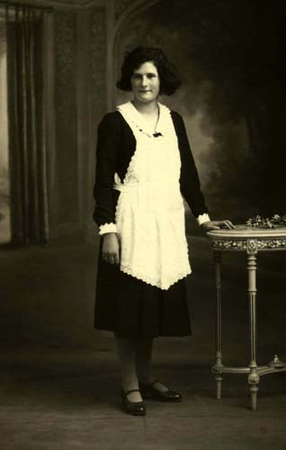 Ferrand  Marguerite fille de Clarisse Guénier épouse Ferrand.