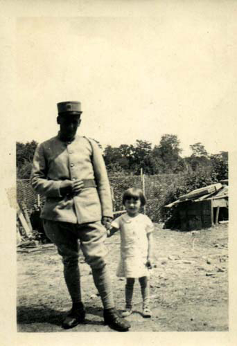 Ferrand René fils de Clarisse et sa fille.