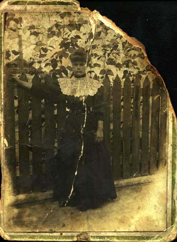Jacques Yvonne épouse de Charles Guénier 2 .